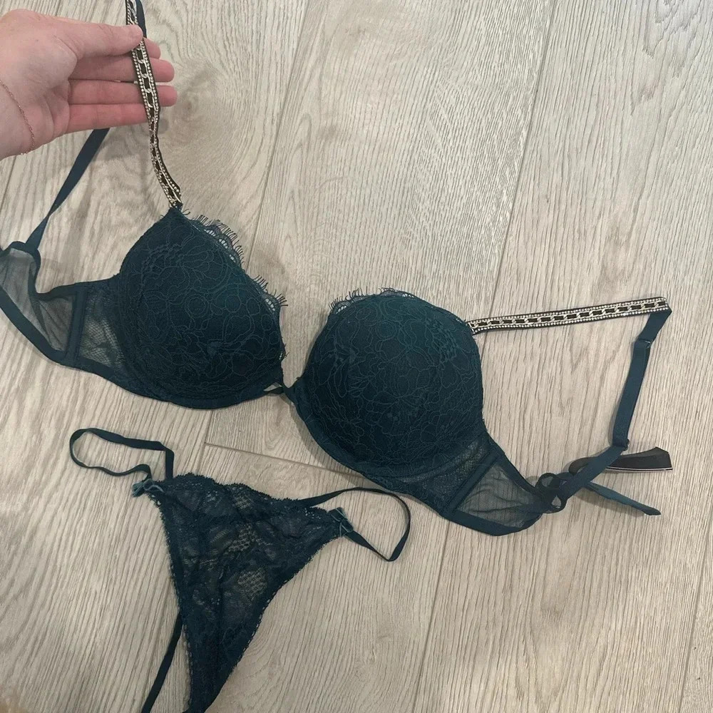 VICTORIAS SECRET NEW set - Picture 11 of 13